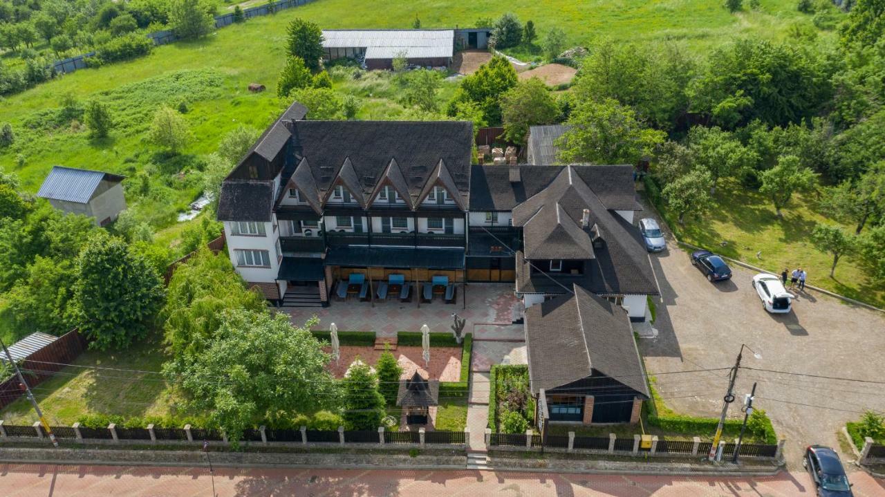 Pensiunea Belvedere Targu Neamt Exteriér fotografie
